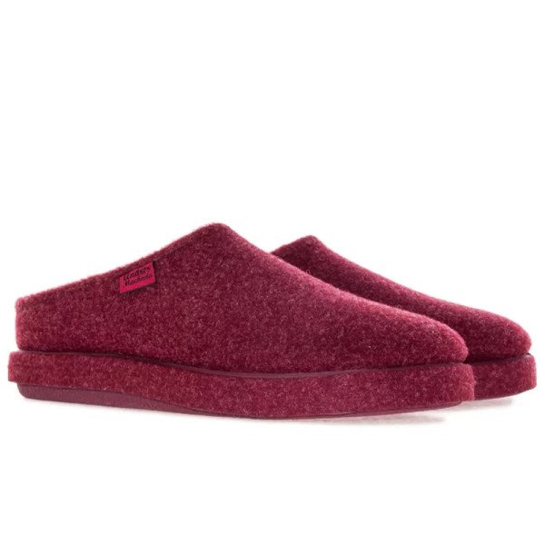 Andres Machado 001-23 Unisex Slipper Burgundy  Andres Machado 001-23 Unisex Slipper Burgundy