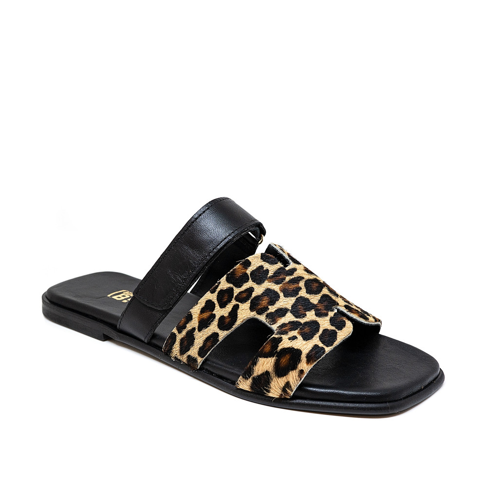 Bigshoes GA0111-01 Leather Sandal Black