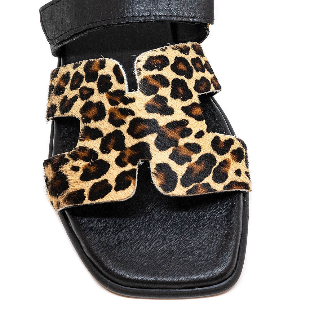 Bigshoes GA0111-01 Leather Sandal Black