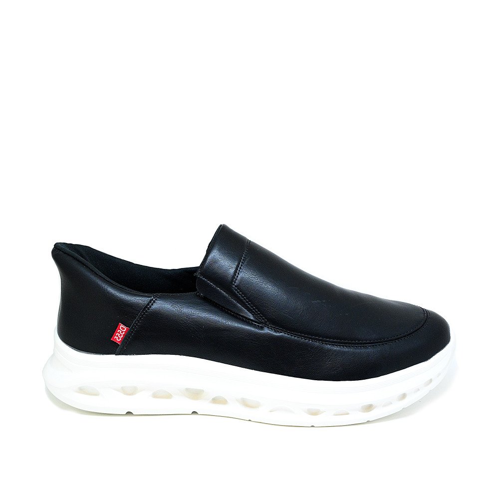 D555 Carlisle 921607 Casual Black